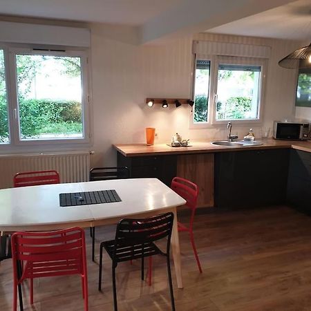 アヌシー62 M2 Rez De Jardin, Terrasse , 6 Lits Et Parkingアパートメント エクステリア 写真